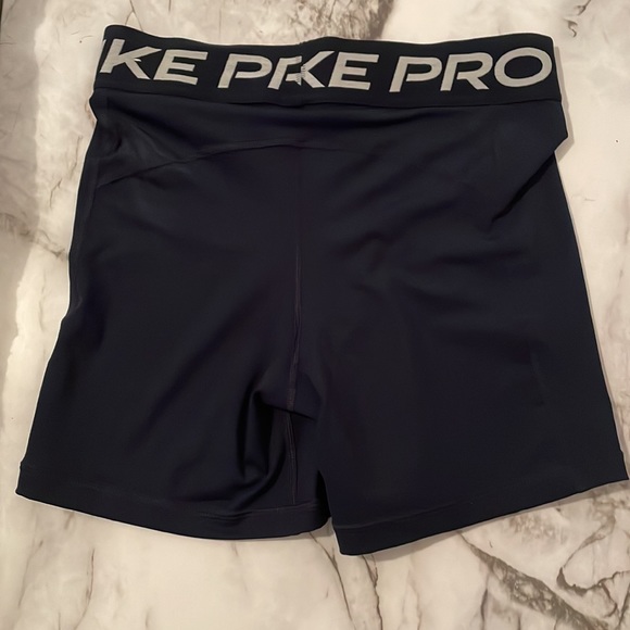 5” Nike Pro shorts - Picture 3 of 3